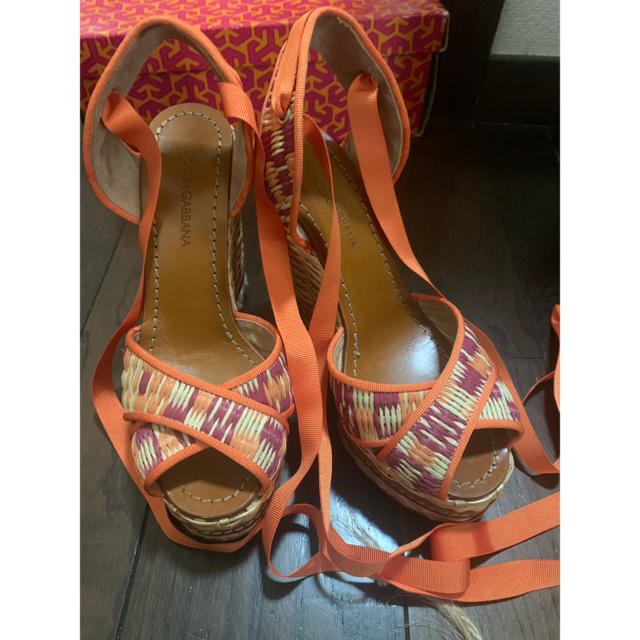 DOLCE&GABBANA(ドルチェアンドガッバーナ)のドルチェ&ガッバーナ サンダル レディースの靴/シューズ(サンダル)の商品写真