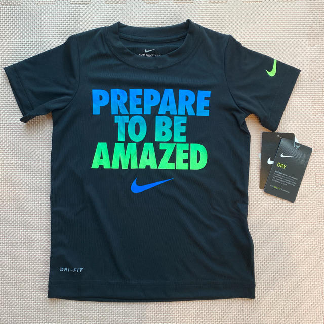 NIKE(ナイキ)のナイキ　Tシャツ　110 キッズ/ベビー/マタニティのキッズ服男の子用(90cm~)(Tシャツ/カットソー)の商品写真