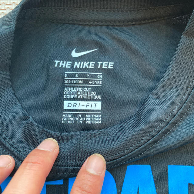 NIKE(ナイキ)のナイキ　Tシャツ　110 キッズ/ベビー/マタニティのキッズ服男の子用(90cm~)(Tシャツ/カットソー)の商品写真