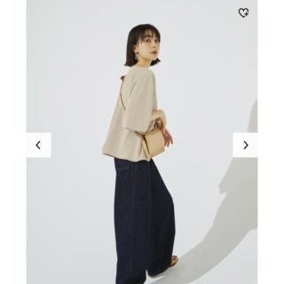 ユニクロ(UNIQLO)のUNIQLO フレアスリーブ ブラウス(シャツ/ブラウス(長袖/七分))