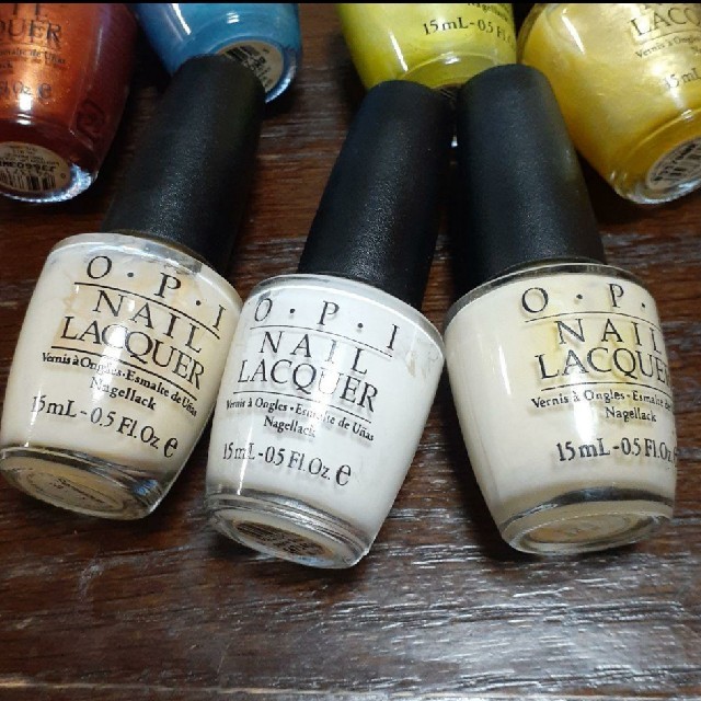 OPI(オーピーアイ)の専用♪O.P.I  ネイルラッカー　7本セット コスメ/美容のネイル(マニキュア)の商品写真