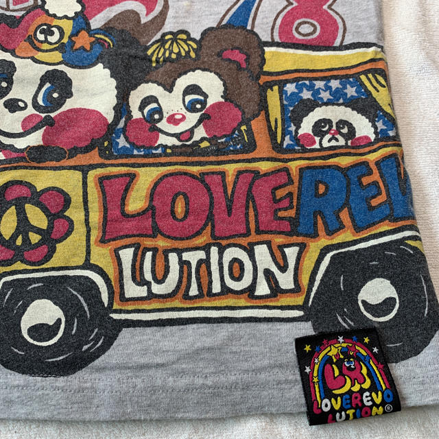 LOVE REVOLUTION(ラブレボリューション)のラブレボリューションTシャツ110㎝ キッズ/ベビー/マタニティのキッズ服女の子用(90cm~)(Tシャツ/カットソー)の商品写真