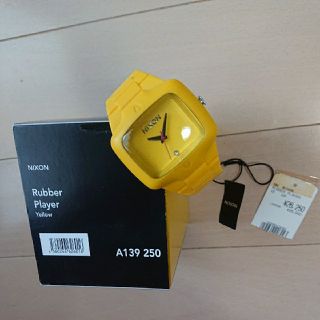 ニクソン(NIXON)の美品 NIXON ニクソン ラバープレイヤー rubberPLAYER イエロー(腕時計(アナログ))