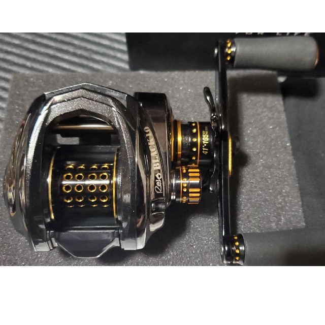 アブガルシア REVO BLACK10 ハンドルノブ追加ベアリング付 アブガルシア REVO BLACK10 ハンドルノブ追加ベアリング付