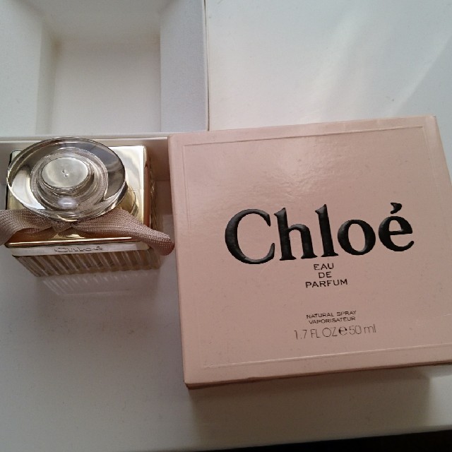 Chloe(クロエ)のchloe オードパルファム 50ml コスメ/美容の香水(香水(女性用))の商品写真