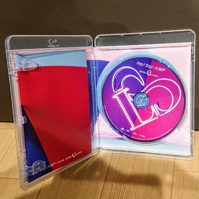 Hey! Say! JUMP(ヘイセイジャンプ)のLIVE TOUR SENSE or LOVE Blu-ray 通常版 エンタメ/ホビーのDVD/ブルーレイ(ミュージック)の商品写真