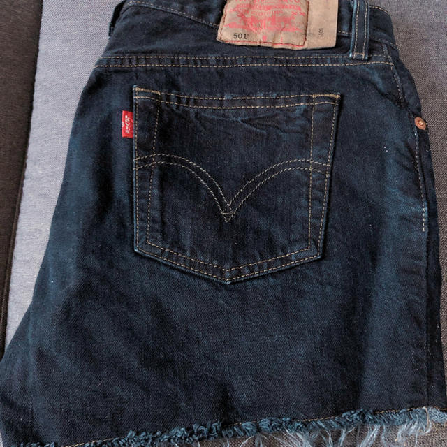 501(ゴーマルイチ)の引越しセール❗LEVI’S 501 ブラックショートパンツ꙳★*ﾟ レディースのパンツ(ショートパンツ)の商品写真