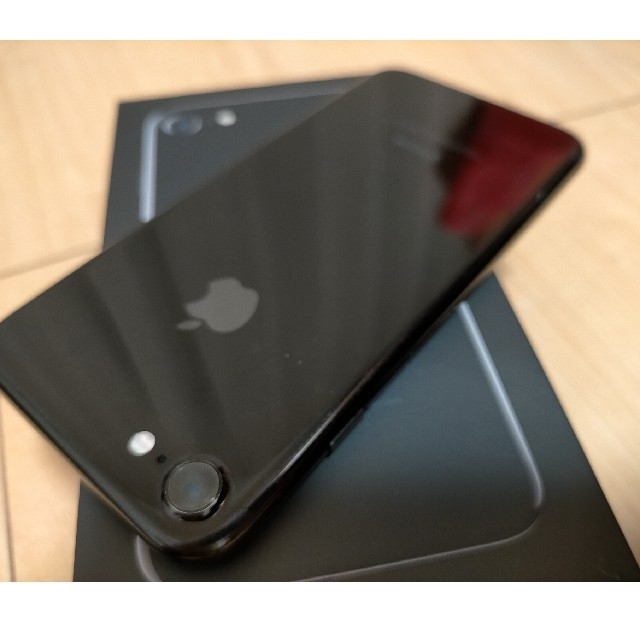 iPhone8 Plus BLACK 傷多めの為格安