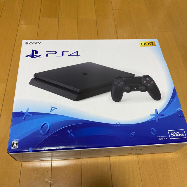 PlayStation4(プレイステーション4)のPlayStation4 500GB エンタメ/ホビーのゲームソフト/ゲーム機本体(家庭用ゲーム機本体)の商品写真