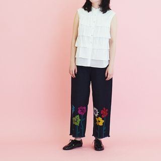 アイアムアイ(I am I)の12oz 花畑刺繍 セミワイドパンツ(デニム/ジーンズ)