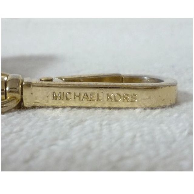 Michael Kors(マイケルコース)のマイケルコース　レザー　メッキ金具　レッド　赤　バッグ型　キーホルダー レディースのファッション小物(キーホルダー)の商品写真