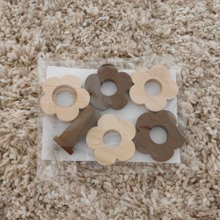 【新品、未開封】ビヨルク KUKKA お花 スプーン&フォーク、ミニプレート