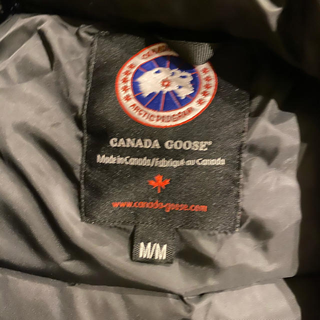 CANADA GOOSE(カナダグース)のカナダグース　Canada goose ダウンベスト M メンズのジャケット/アウター(ダウンベスト)の商品写真