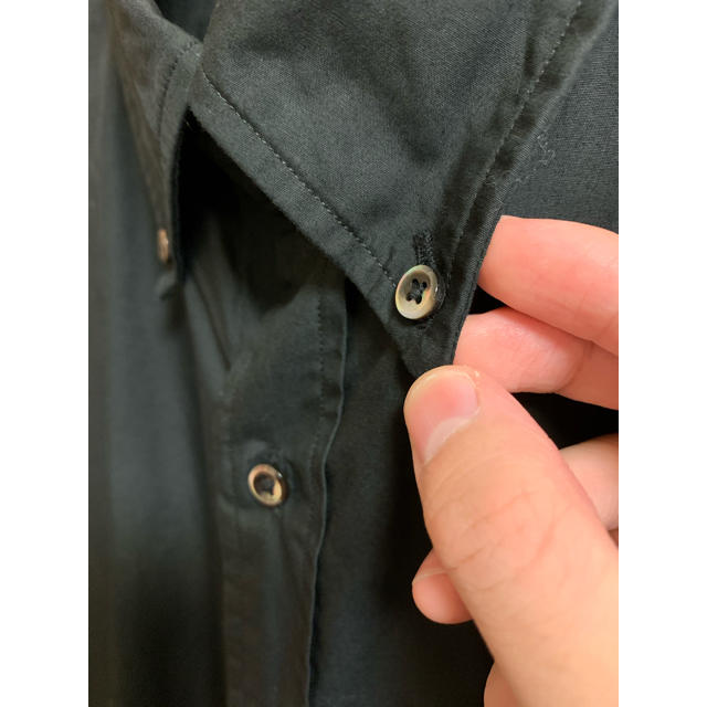 COMOLI(コモリ)のLE ボタンダウンシャツ　ワイドショート　ブラック メンズのトップス(シャツ)の商品写真