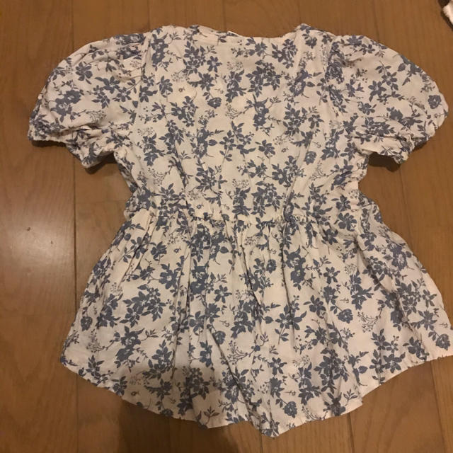 トップス キッズ/ベビー/マタニティのキッズ服女の子用(90cm~)(ブラウス)の商品写真