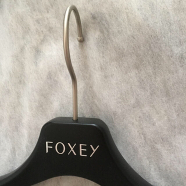 FOXEY(フォクシー)のフォクシー♡新ロゴ ハンガー レディースのファッション小物(その他)の商品写真