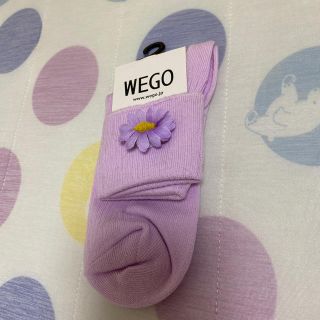 ウィゴー(WEGO)のフラワーブローチソックス　23〜25cm 新品(ソックス)