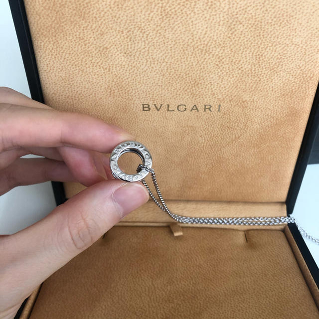 BVLGARI(ブルガリ)のBVLGARI ブルガリ ビーゼロワン ネックレス レディースのアクセサリー(ネックレス)の商品写真