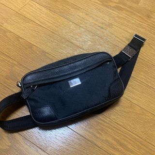 グッチ(Gucci)のグッチ　ボディーバック　ブラック　GUCCI(その他)