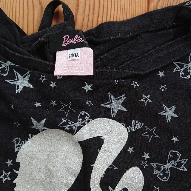 Barbie(バービー)のBarbie 140 Tシャツ キッズ/ベビー/マタニティのキッズ服女の子用(90cm~)(Tシャツ/カットソー)の商品写真