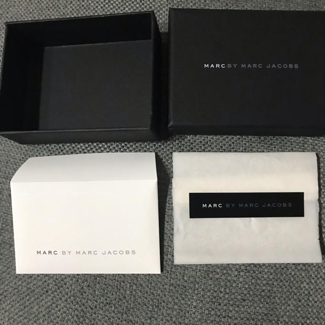 MARC BY MARC JACOBS(マークバイマークジェイコブス)のMARC BY MARC JACOBS 空箱 レディースのバッグ(ショップ袋)の商品写真