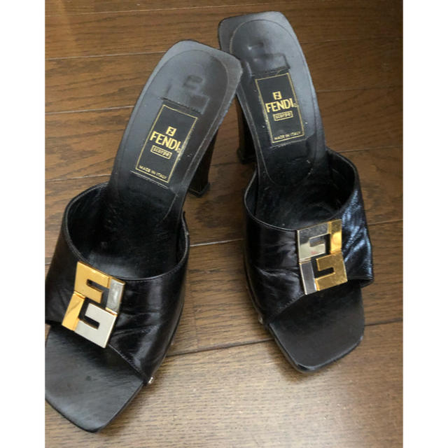 FENDI(フェンディ)の◾️SALE◾️FENDIフェンディのミュール(used品) レディースの靴/シューズ(ミュール)の商品写真