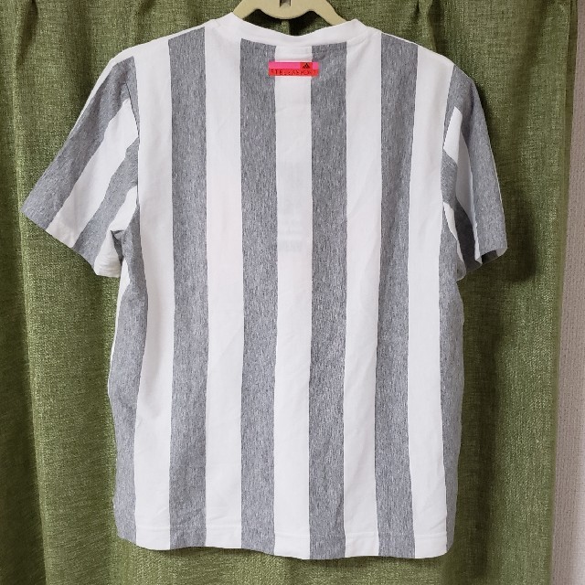 adidas by Stella McCartney(アディダスバイステラマッカートニー)の未使用 新品 ステラスポーツ Adidas Tシャツ　OT レディースのトップス(Tシャツ(半袖/袖なし))の商品写真