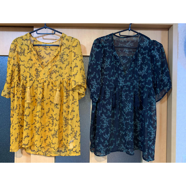 AZUL by moussy(アズールバイマウジー)の花柄トップス2点セット レディースのトップス(Tシャツ(半袖/袖なし))の商品写真