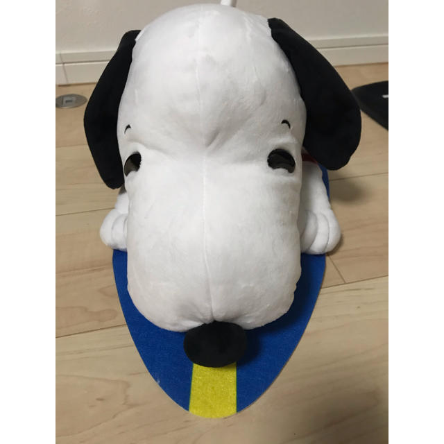 SNOOPY(スヌーピー)のSNOOPY サーフィン　ぬいぐるみ エンタメ/ホビーのおもちゃ/ぬいぐるみ(キャラクターグッズ)の商品写真