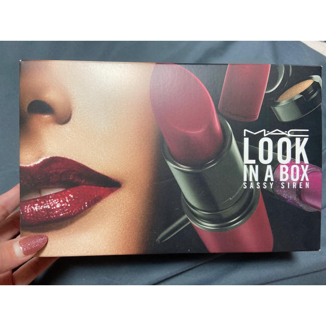 MAC LOOK IN A BOX 【限定1番人気】sassy siren