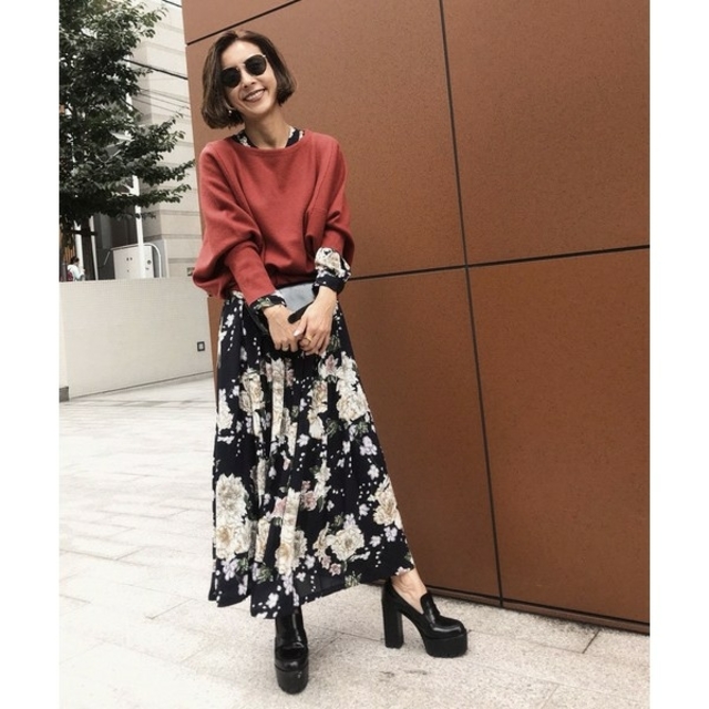 Ameri VINTAGE(アメリヴィンテージ)の【新品】AMERI アメリ /BLOSSOM PLEATS DRESS レディースのワンピース(ロングワンピース/マキシワンピース)の商品写真