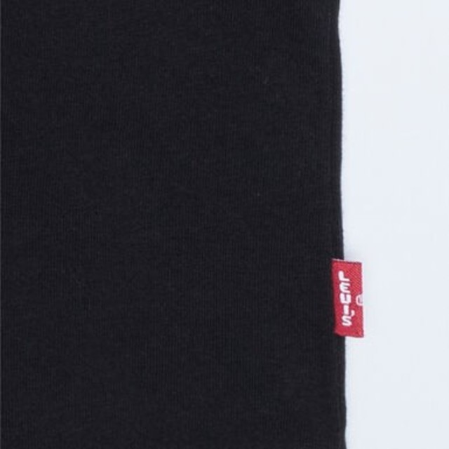 Levi's(リーバイス)のリーバイス スーパーマリオ Ｔシャツ ブラック Ｍ 新品 未使用 タグ付き メンズのトップス(Tシャツ/カットソー(半袖/袖なし))の商品写真