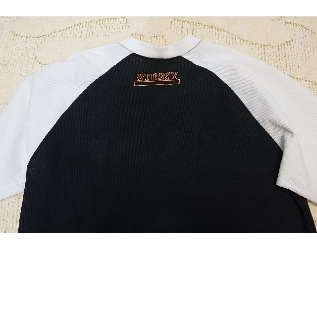 STUSSY(ステューシー)のSTUSSY ラグラン Tシャツ アーミー カットソー Vネック メンズのトップス(Tシャツ/カットソー(半袖/袖なし))の商品写真