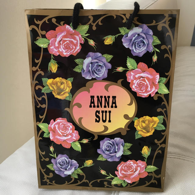 ANNA SUI(アナスイ)のANNA SUI新発売ファンデーション コスメ/美容のベースメイク/化粧品(ファンデーション)の商品写真