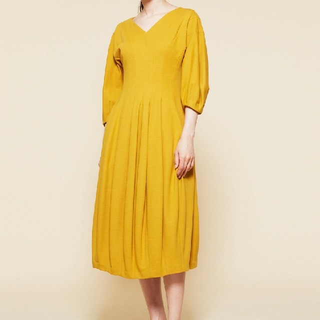 シビラ 2019AW 受注会 ワンピース イエロー M 人気ブランドの新作