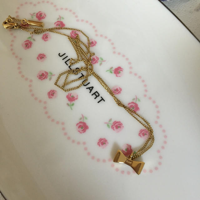 Chloe - クロエ リボン ネックレスの通販 by はるっぺ♡'s shop Chloe - クロエ リボン ネックレスの通販 by はるっぺ♡'s shop