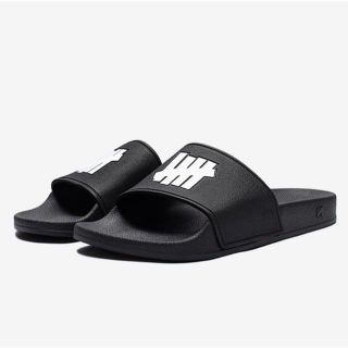 アンディフィーテッド(UNDEFEATED)の28cm UNDEFEATED 5 STRIKE SLIDE black(サンダル)