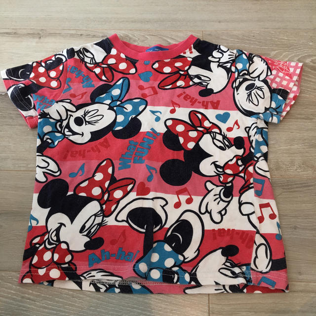 Disney(ディズニー)のディズニーTシャツ　　110cm キッズ/ベビー/マタニティのキッズ服女の子用(90cm~)(Tシャツ/カットソー)の商品写真