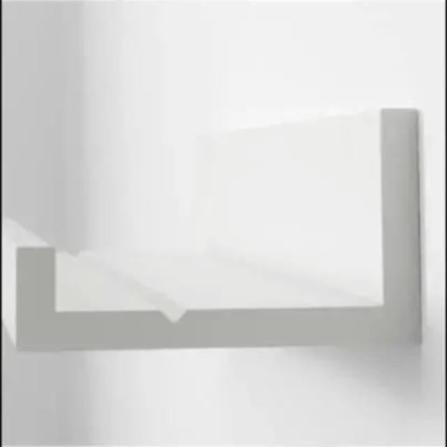 IKEA(イケア)のIKEA MOSSLANDA モッスランダ 飾り棚 4本 ホワイト  インテリア/住まい/日用品の収納家具(棚/ラック/タンス)の商品写真