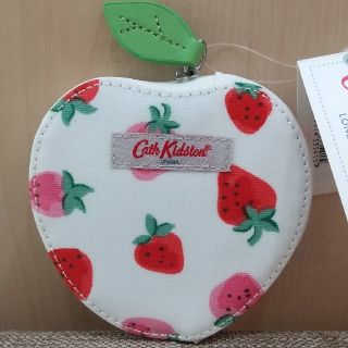 キャスキッドソン(Cath Kidston)の❰りえぽん様専用❱新品☆Cath Kidston 苺 コインケース①(コインケース)