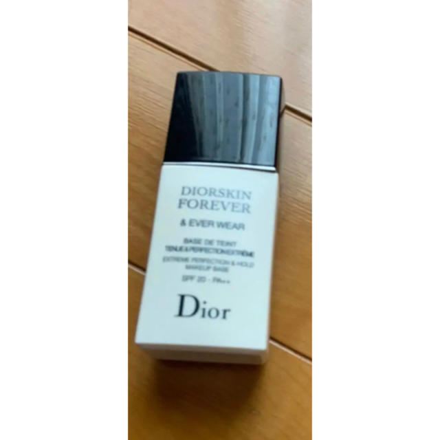 Christian Dior(クリスチャンディオール)のにゃんこ姫様専用ディオール フォーエヴァー＆エヴァー ベース SPF20／ コスメ/美容のベースメイク/化粧品(化粧下地)の商品写真