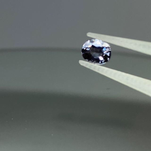 カラーチェンジガーネット ルース 天然石 0.8ct 【代引可】 gredevel