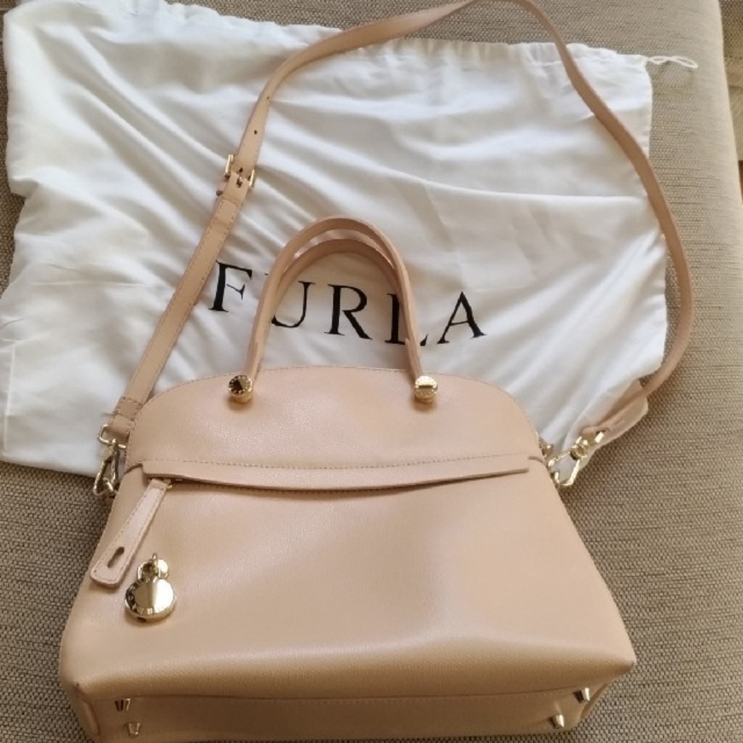 【美品】FURLA フルラ　ハイパーM (MOON STONE）約22cmショルダー長さ