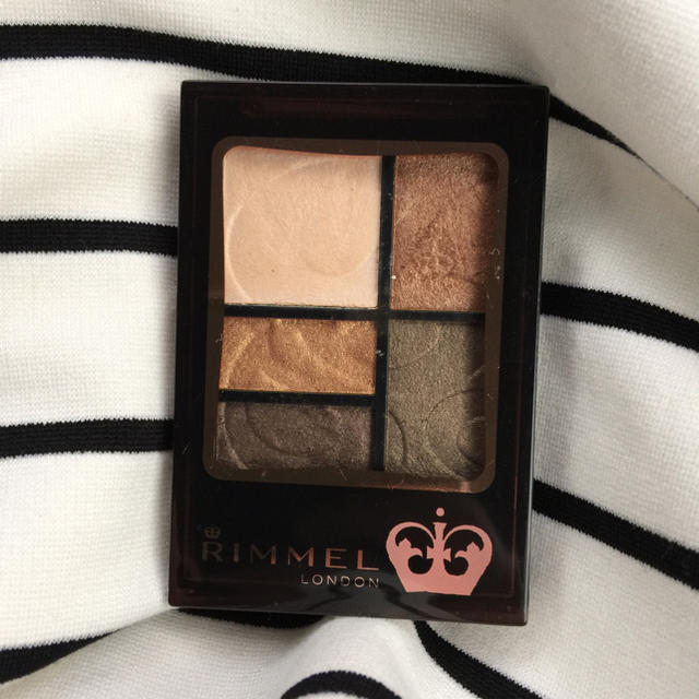 RIMMEL(リンメル)のリンメルアイシャドー コスメ/美容のベースメイク/化粧品(アイシャドウ)の商品写真