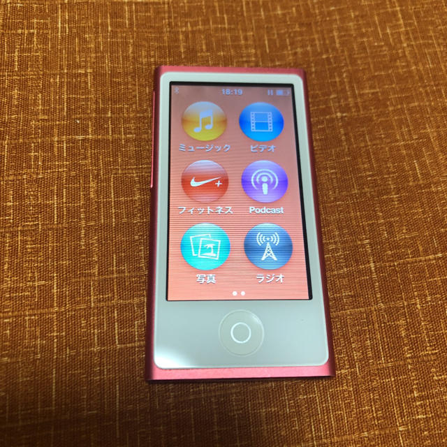 Apple(アップル)のiPod nano 7世代 16GB ピンク スマホ/家電/カメラのオーディオ機器(ポータブルプレーヤー)の商品写真