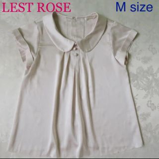 レストローズ(L'EST ROSE)の泉里香 さん着用 レストローズ 丸襟 後ろボタン レトロ ブラウス ピンク(シャツ/ブラウス(半袖/袖なし))