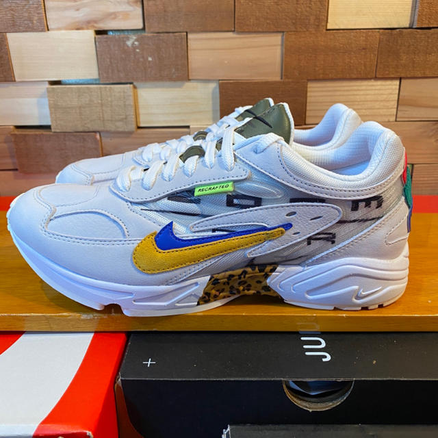 イギリス限定　Nike Air Ghost Racer size?