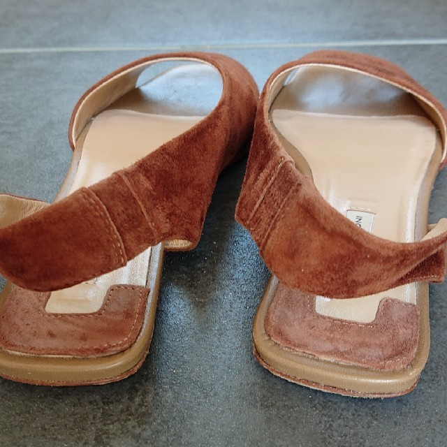 FABIO RUSCONI(ファビオルスコーニ)のFABIO RUSCONI サンダル サイズ37 レディースの靴/シューズ(サンダル)の商品写真