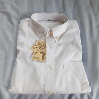 ムジルシリョウヒン(MUJI (無印良品))の新品　無印良品　形態安定ボタンダウンシャツ　白　L　長袖(シャツ)