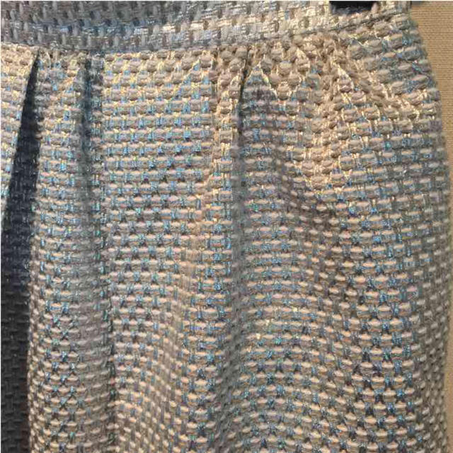 STUNNING LURE(スタニングルアー)のスタニングルアー シルバースカート レディースのスカート(ひざ丈スカート)の商品写真